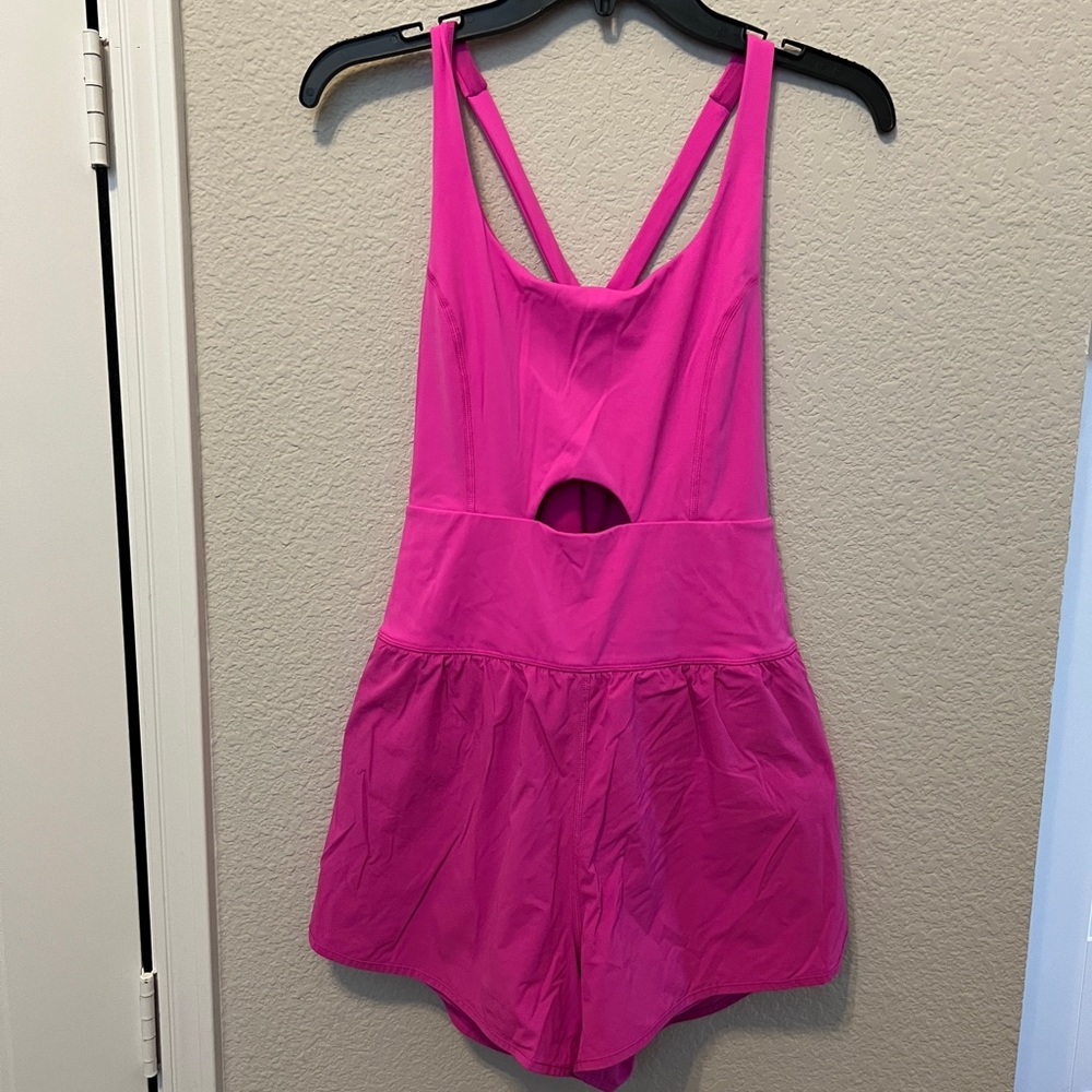 Amazon women’s righteous runsie size small